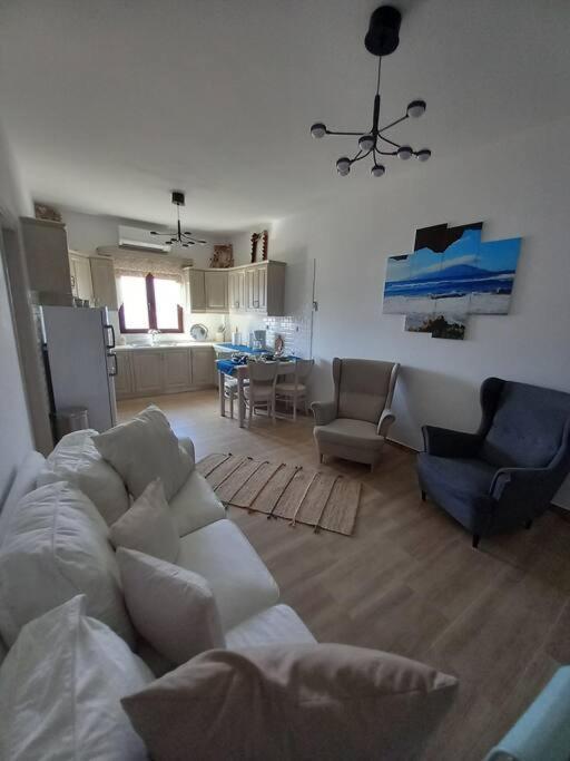 Annissa Appartment Karpathos Exteriör bild