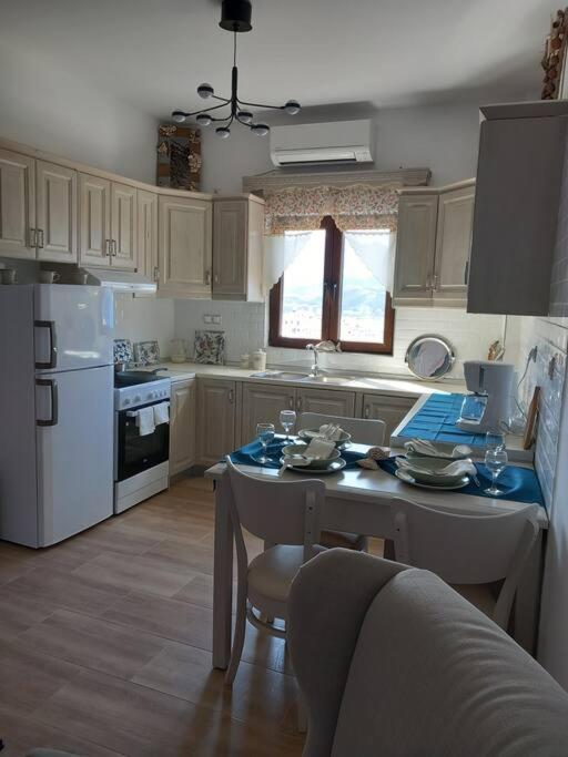 Annissa Appartment Karpathos Exteriör bild